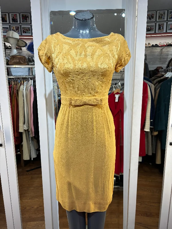 60’s Pale Yellow With Upper Embroidery And Front Bow Dress Tunics Seasonal trendy
