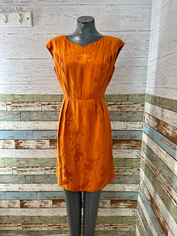 60’s Orange brocate Satin With Leaves Non Sleeve Dress By Tailor Ko Tunics Summer linen 60’s Orange brocate Satin With Leaves Non Sleeve Dress By Tailor Ko Tunics Summer linen