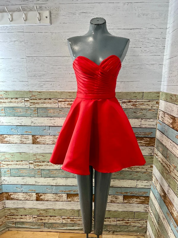 90’s Red Strapless Dress With Pleated Bust And Flare Skirt By Morelli Tunics Vintage classic 90’s Red Strapless Dress With Pleated Bust And Flare Skirt By Morelli Tunics Vintage classic