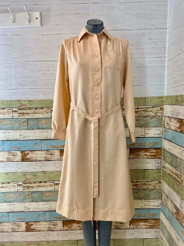 60’s Beige Long Sleeve Shift Dress By Henry Lee Tunics Summer linen
