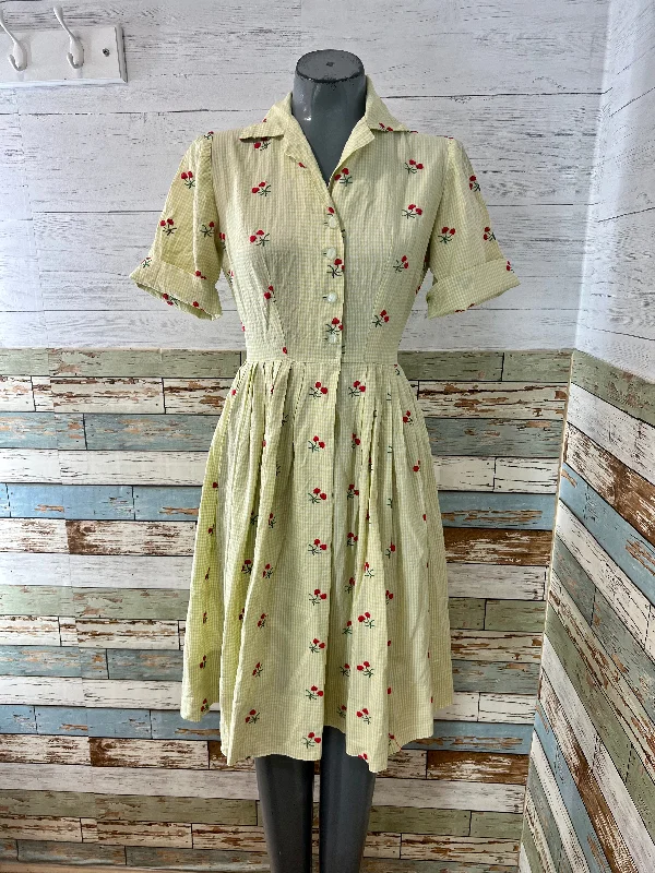50’s Tartan Light Green With Cherries Print Short Sleeve Fit & Flare Dress Tunics Ceremony elegant 50’s Tartan Light Green With Cherries Print Short Sleeve Fit & Flare Dress Tunics Ceremony elegant