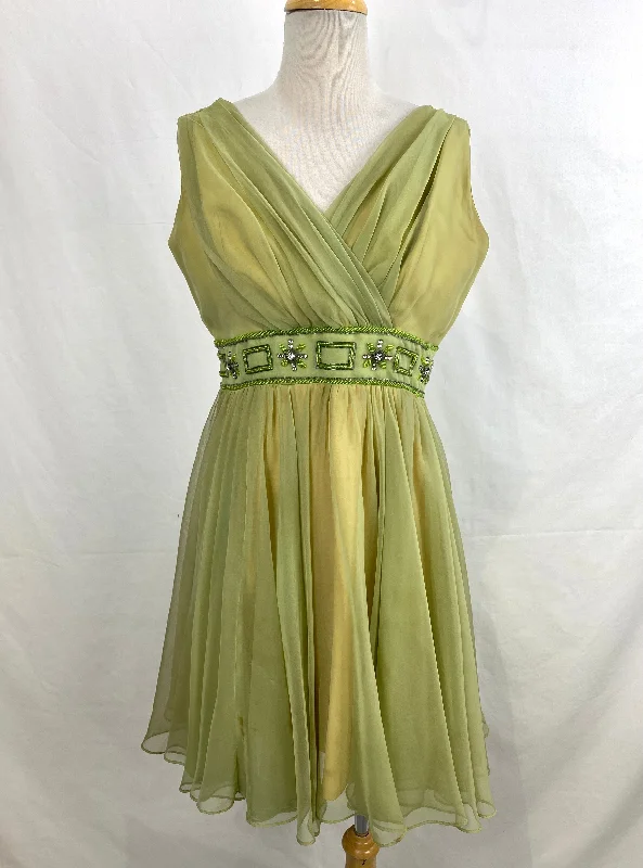 Vintage 1960s Green Chiffon Dress, Miss Elliette, Medium Tunics Essential wardrobe