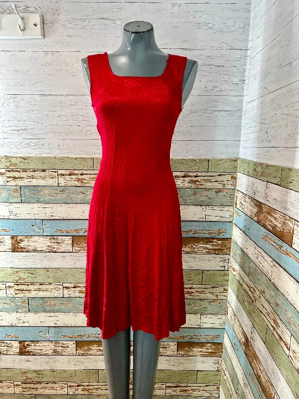 90’s Red Texture Flower Print Non Sleeve Dress By Jodi Tunics Modern contemporary