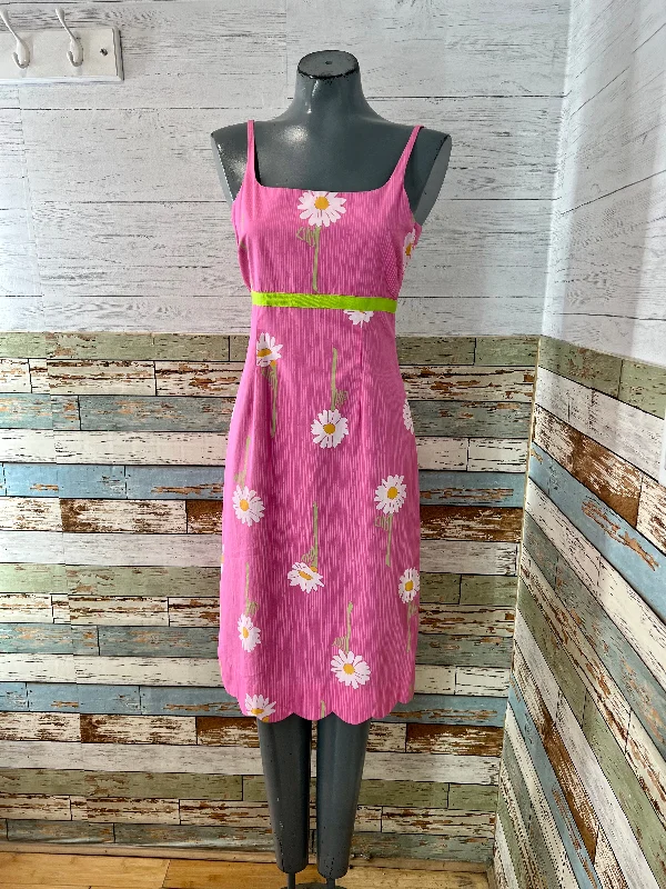 90’s Going 60’s Hot Pink Daisy Print Straps Summer Dress By Lilly Pulitzer Maxi Flowy Bohemian 90’s Going 60’s Hot Pink Daisy Print Straps Summer Dress By Lilly Pulitzer Maxi Flowy Bohemian