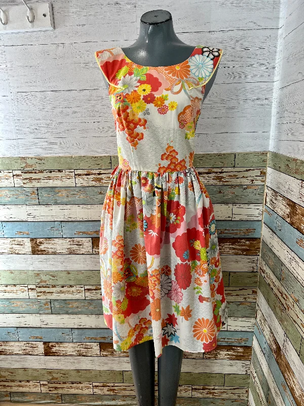 00’s Going 60’s Revival Orange Multicolor Flower Print Fit & Flare Dress By Soho Mode NYC Tunics Sophisticated sleek 00’s Going 60’s Revival Orange Multicolor Flower Print Fit & Flare Dress By Soho Mode NYC Tunics Sophisticated sleek