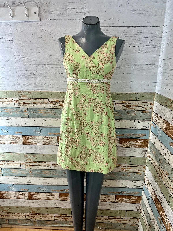 90’s Mint & Pink Pineapple Embroidery Print Non Sleeve Dress By Lilly Pulitzer Bodycon Club Sequined 90’s Mint & Pink Pineapple Embroidery Print Non Sleeve Dress By Lilly Pulitzer Bodycon Club Sequined