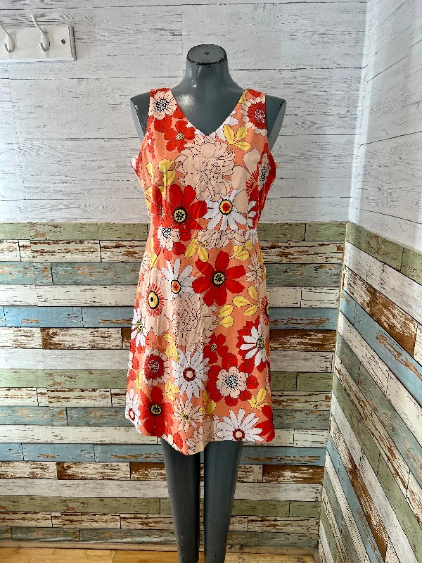 90’s Going 60’s Revival Orange Multicolor Daisy Print Summer Dress Casual Short Summer 90’s Going 60’s Revival Orange Multicolor Daisy Print Summer Dress Casual Short Summer