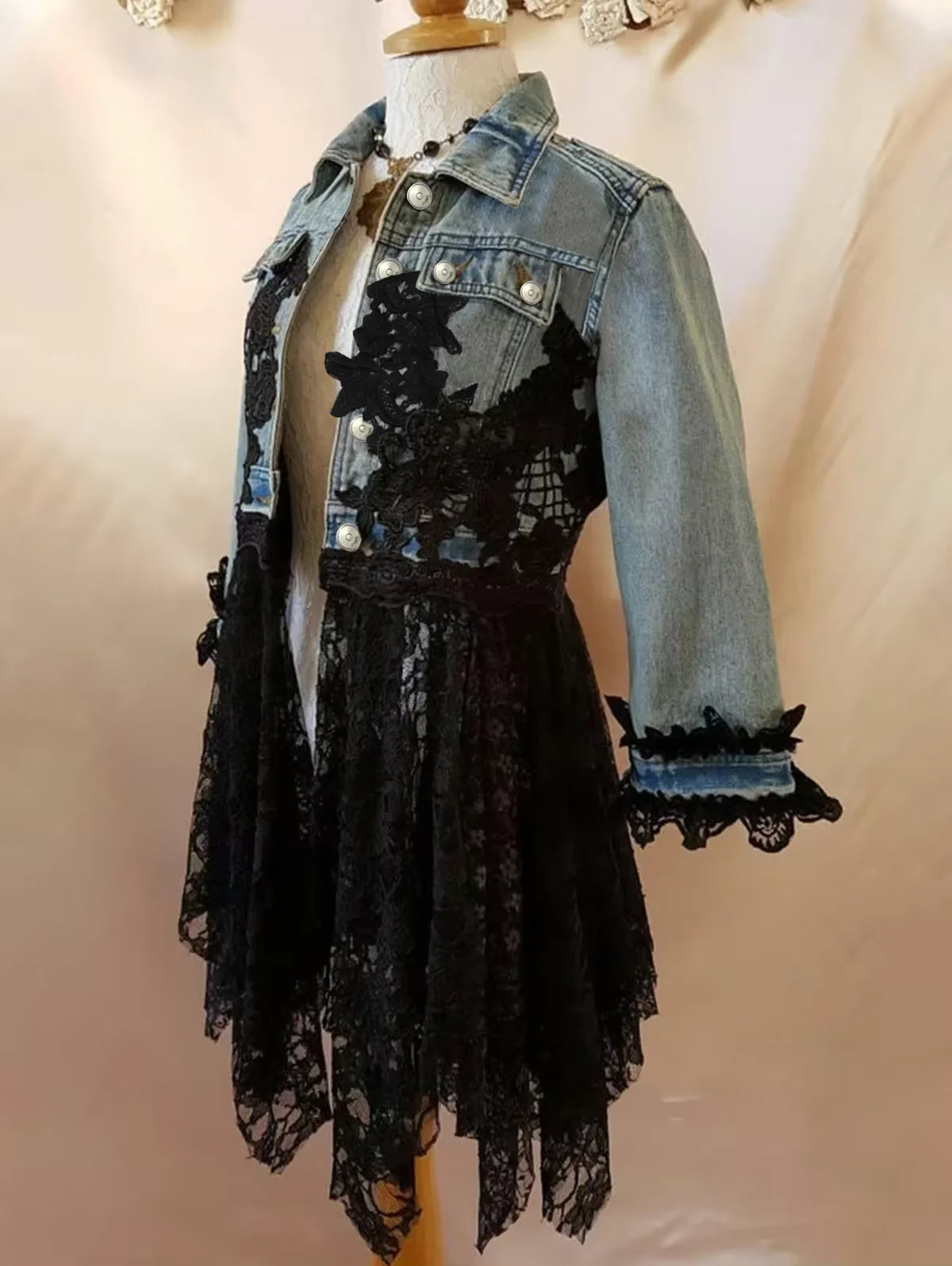 Fashionable Button Up Guipure Lace Patchwork Irregular Hem Denim Jacket Streetwear Long Sleeve Casual Veste Femme 2024 Lace Jacket Ribbed Jacket Sequined Jacket Fashionable Button Up Guipure Lace Patchwork Irregular Hem Denim Jacket Streetwear Long Sleeve Casual Veste Femme 2024 Lace Jacket Ribbed Jacket Sequined Jacket
