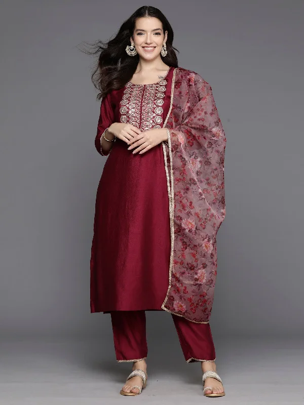 Women Burgundy Embroidered Straight Kurta Trousers With Dupatta Set - Taantav Trousers Prom Sequined