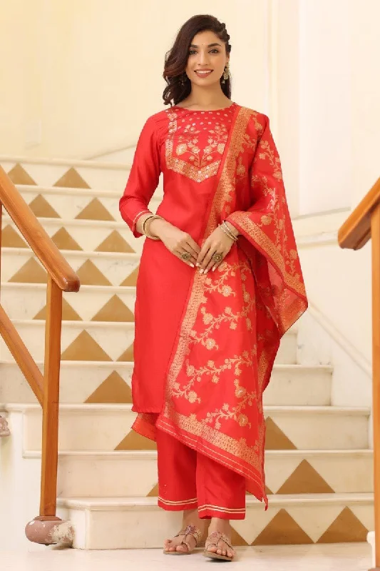 Ahika Red Ethnic Motifs Yoke Design Kurti with Trousers Trousers Gym Athletic